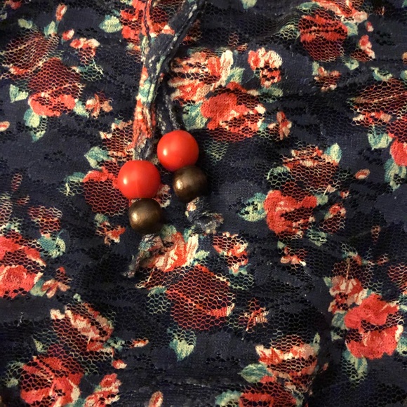 Floral Strapless Top - Picture 2 of 3